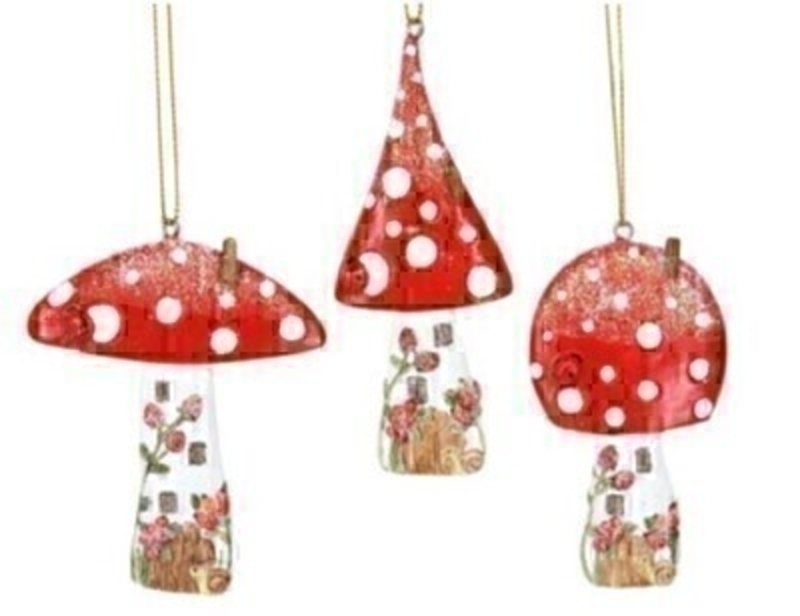 Festive toadstool house Christmas tree hanging decoration by Gisela Graham. Choice of 3 toadstools available - If you have a preference please specify when ordering. This red and white Christmas tree ornament by Gisela Graham will delight for years to come. It will compliment any Christmas Tree and will bring Christmas cheer to children at Christmas time year after year. Remember Booker Flowers and Gifts for Gisela Graham Christmas Decorations.